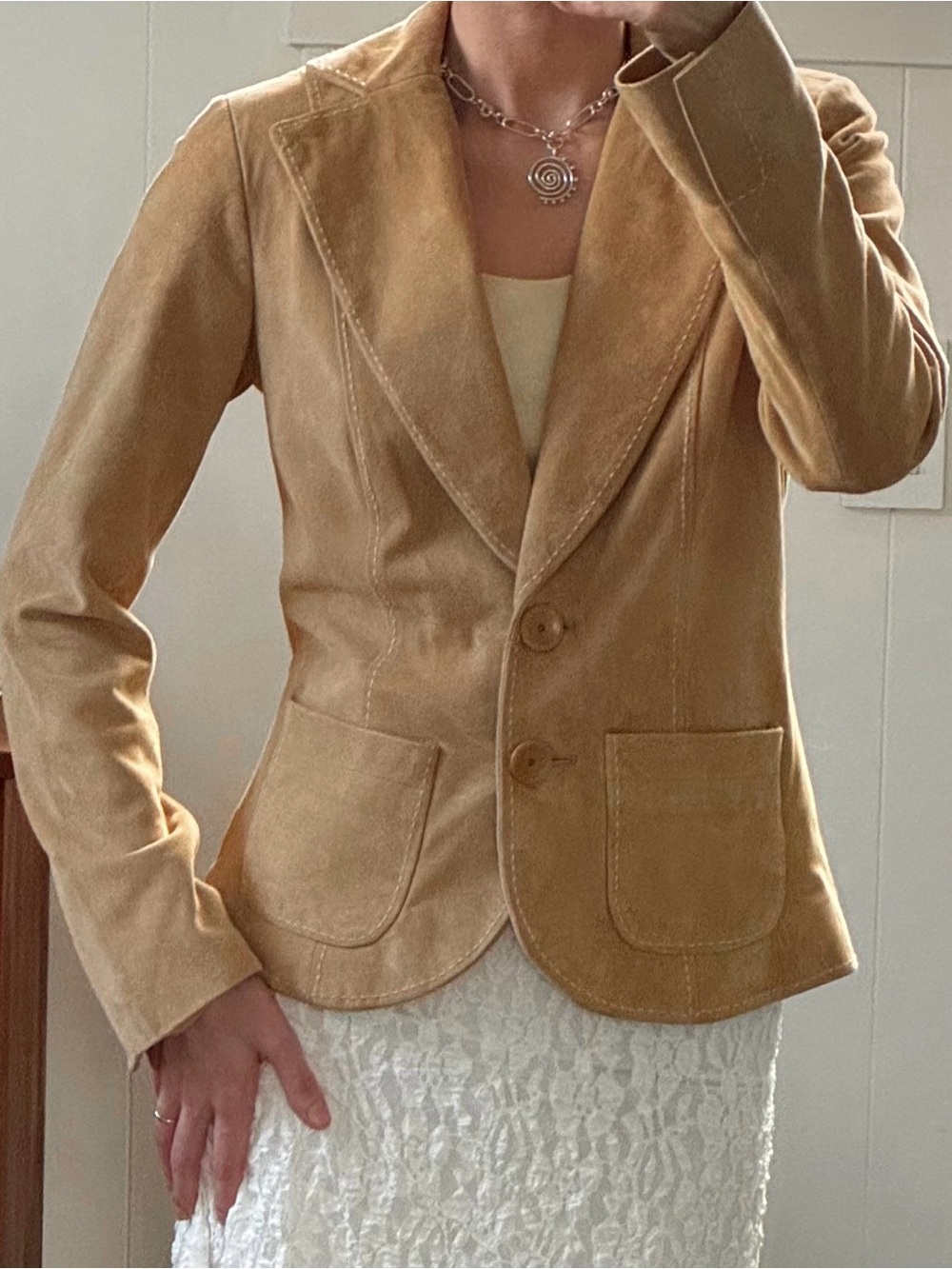 Vintage 2000s Tommy Bahama genuine suede blazer in camel tan | tailored, fitted